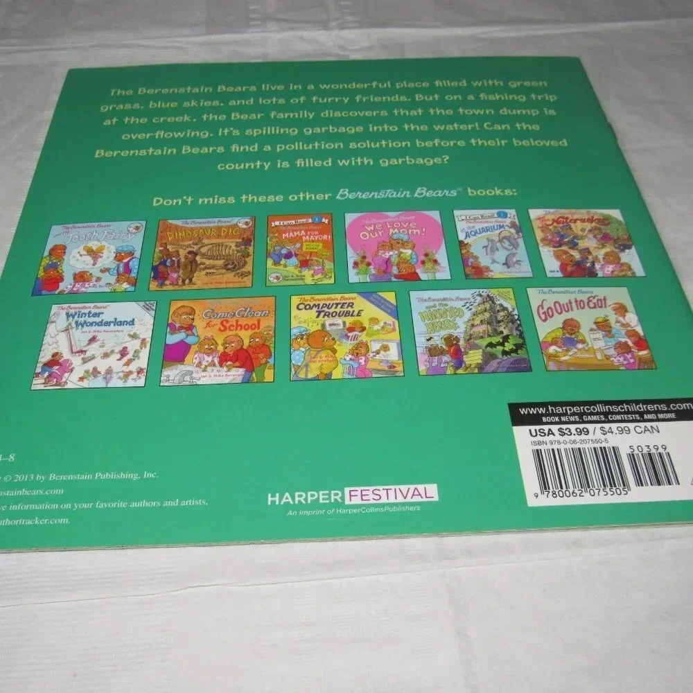 The Berenstain Bears GO GREEN Color Illustrated Paperback Learning to Read Book - Picture 2 of 4